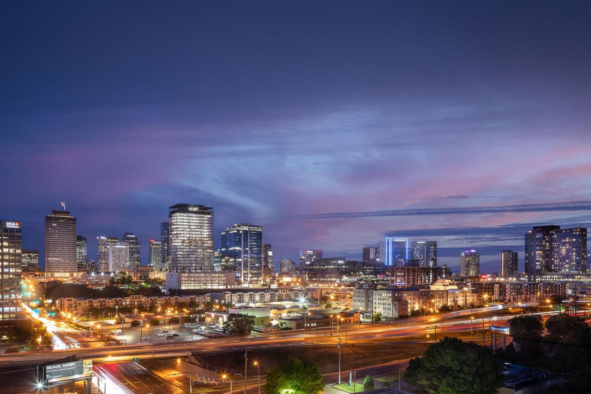 Towneplace Suites By Marriott Nashville Midtown Bagian luar foto